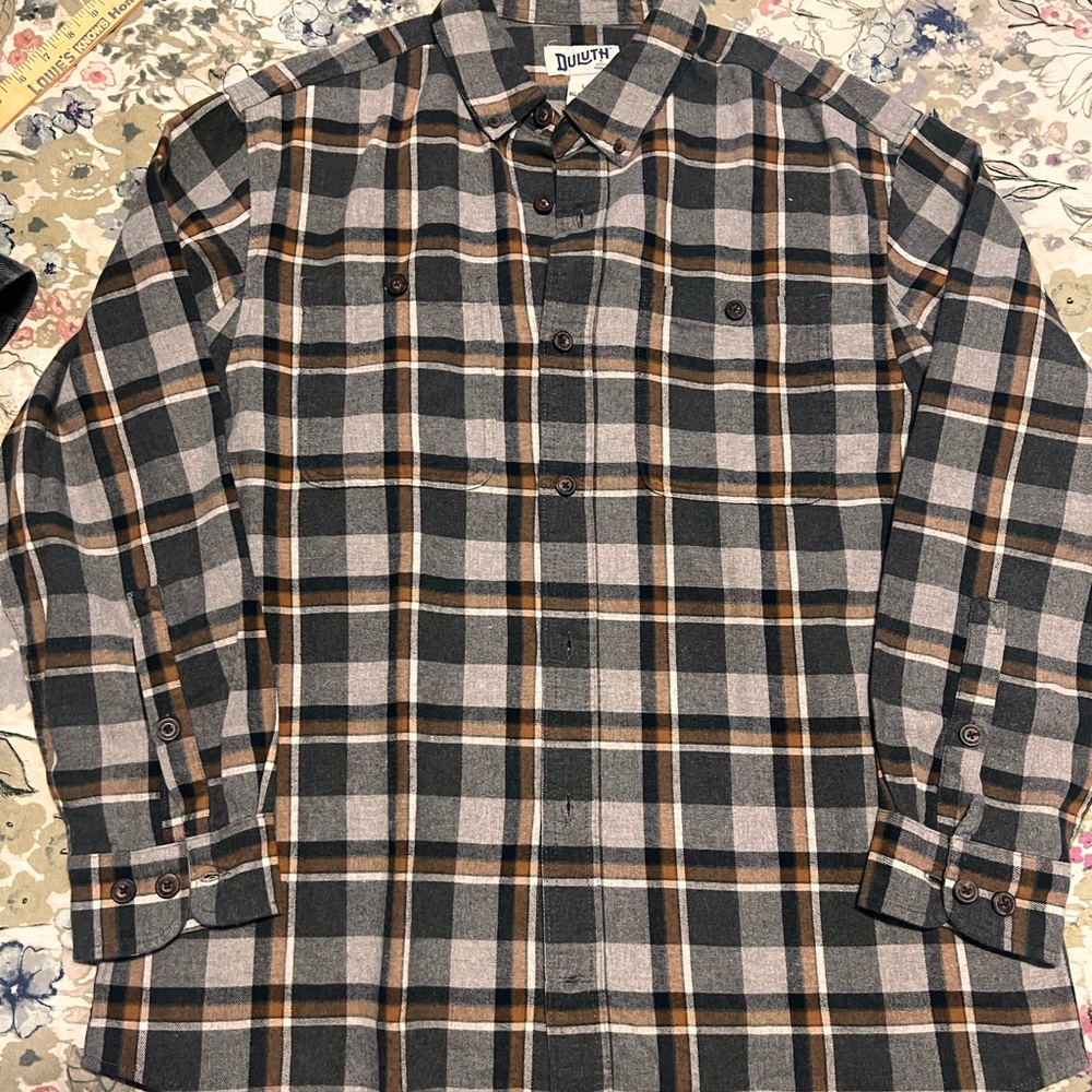 Duluth Trading Co Men's Black and Brown Plaid Shirt